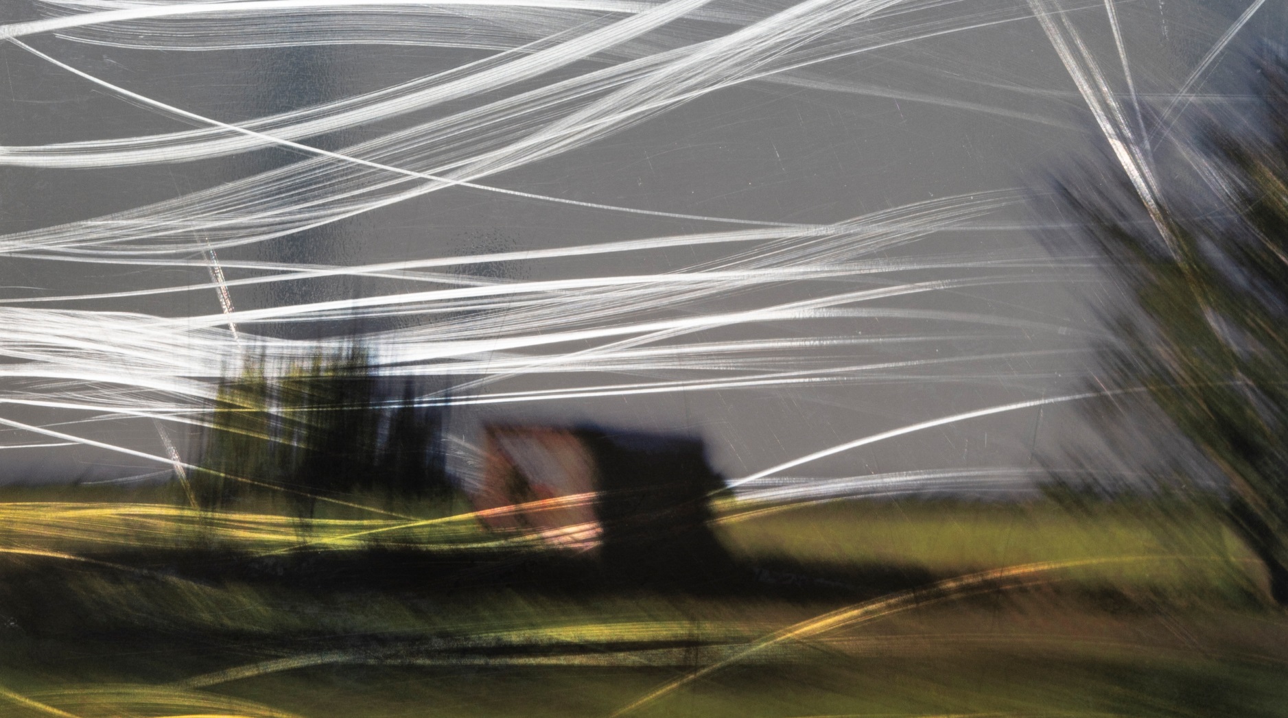 Con una exposición colectiva, inaugura en Yerba Buena una galería de arte