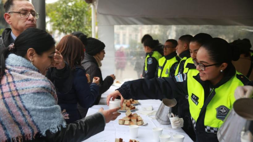 Con el Chocolate Patrio siguieron los festejos de los 208 años de la Independencia
