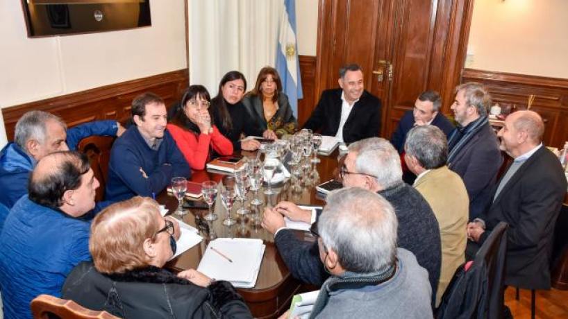 Desde hoy comienza la ronda de negociaciones con gremios estatales
