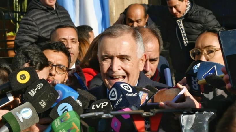 "Estoy invitando a todos los sectores a una reforma constitucional profunda"