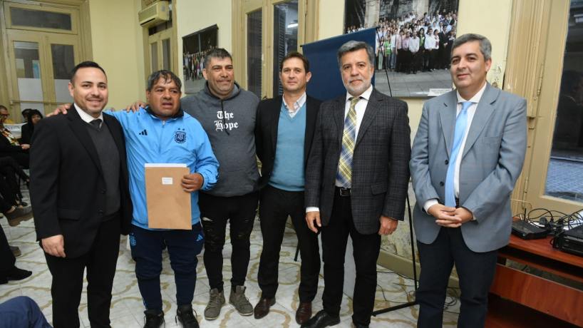 Fiscalía de Estado continúa certificando el normal funcionamiento de entidades tucumanas