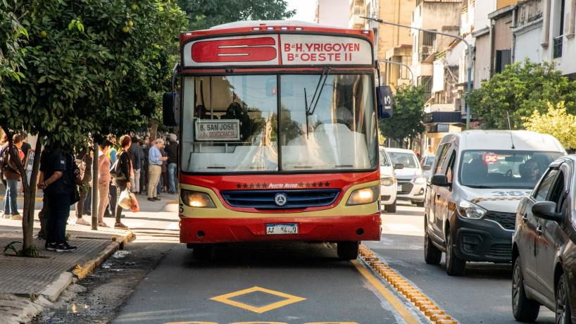 A pesar de la bronca de los tucumanos, este jueves se aprobará una nueva suba del boleto de colectivo - Tucumán