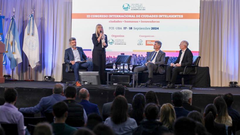 Chahla expuso en el III Congreso Internacional de Ciudades Inteligentes en la UBA - Tucumán