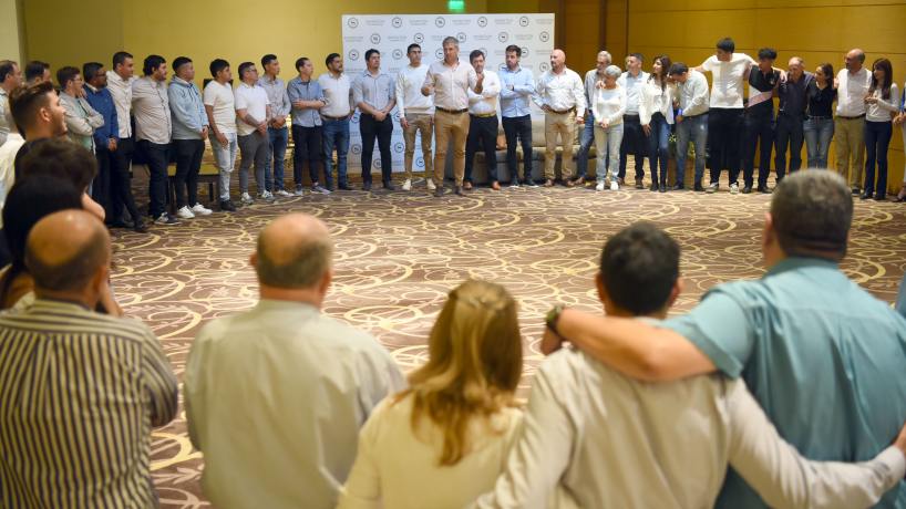 Con el respaldo de Karina Milei, La Libertad Avanza Tucumán juntó cuatro mil adhesiones y está a un paso de constituirse como partido político - Tucumán