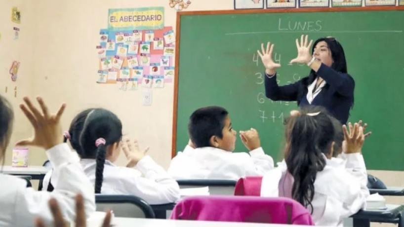 "Estamos muy conformes": Brito celebró el aumento del acuerdo salarial aprobado para los docentes tucumanos - Tucumán