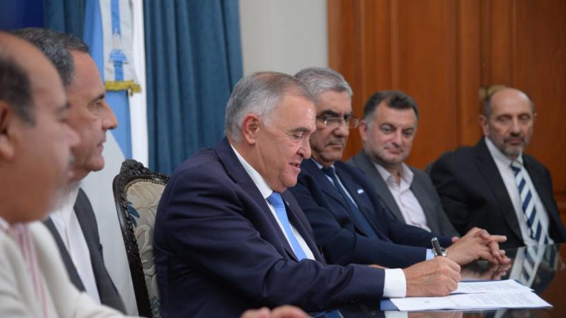 Jaldo: "No hemos permitido que la inflación pulverice el ingreso salarial de los trabajadores"