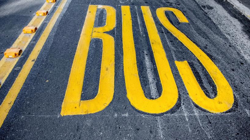 Casi la mitad de los reclamos por el servicio de colectivos en San Miguel de Tucumán es por la demora - Tucumán