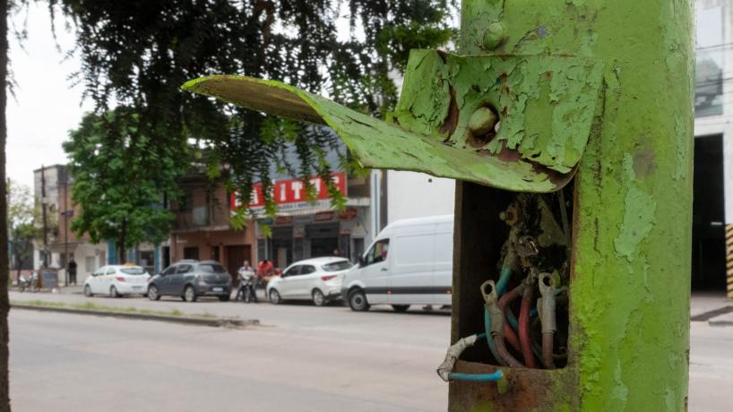"En la Jujuy al 1000": varias cuadras de Villa Alem quedaron a oscuras por el robo de cables para vender cobre - Tucumán