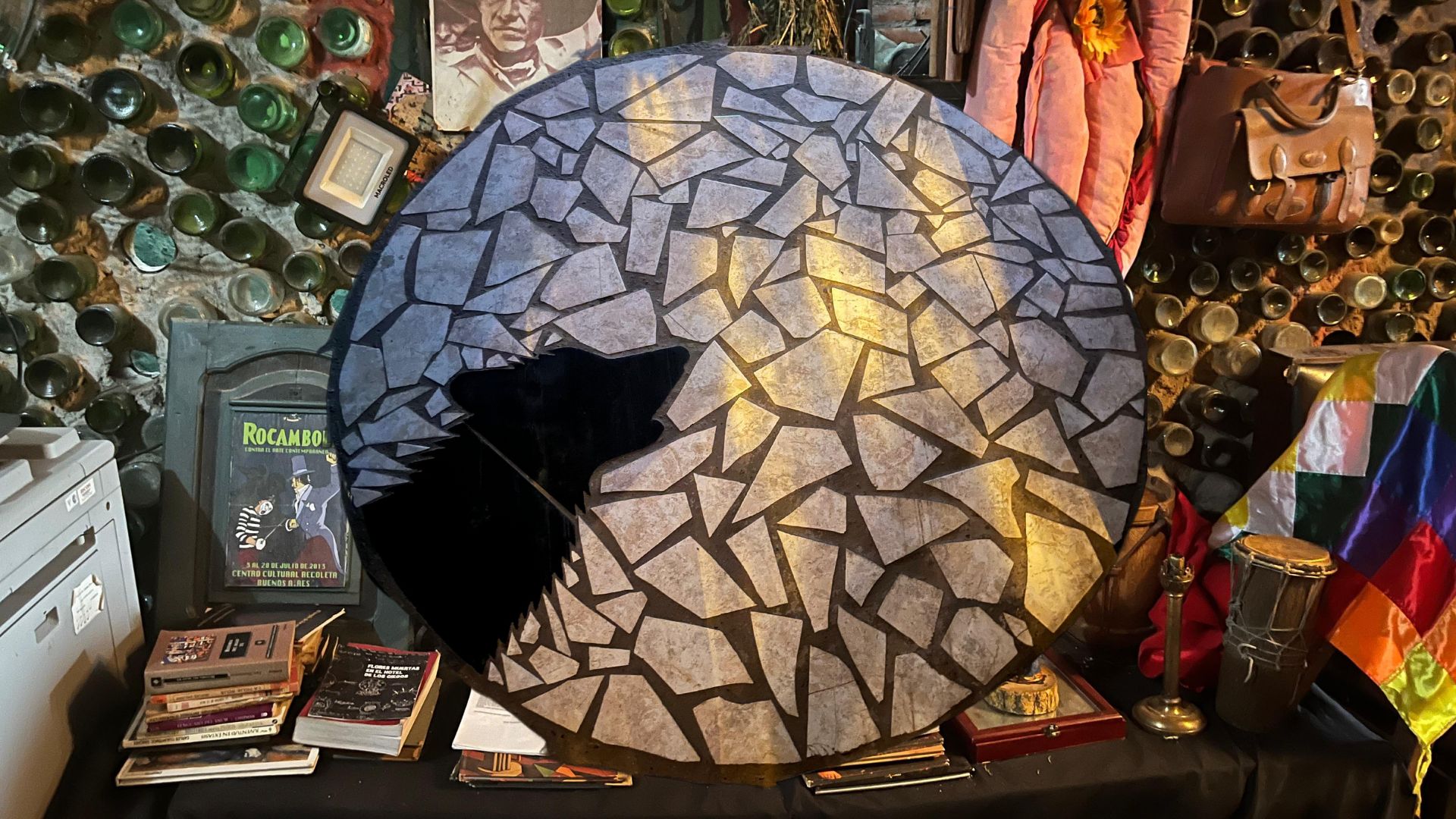 La Taberna de Saturno y la Biblioteca Osvaldo Bayer, bestial La Taberna de Saturno y la Biblioteca Osvaldo Bayer, bestial de la cultura alternativa