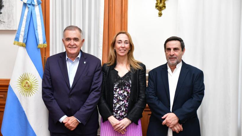 Jaldo recibió a la representante de la OPS en Argentina, Eva Jané Llopis