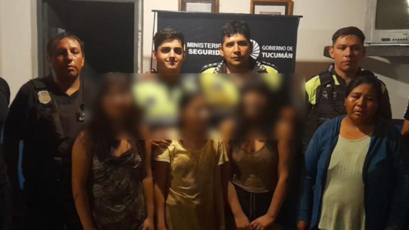 Tras dos largas horas, rescatan a tres hermanas atrapadas en la crecida del río de la Quebrada de Lules - Tucumán