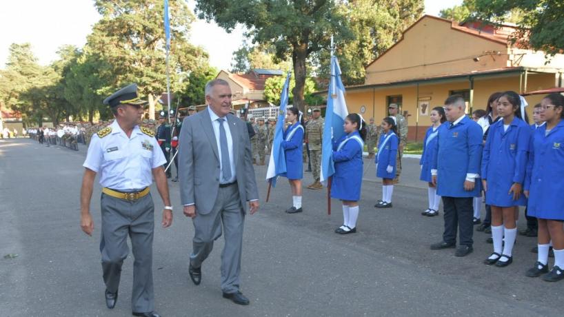Jaldo presenció la formación de alumnos del Liceo Militar