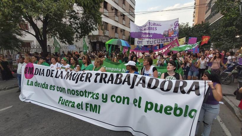 Por el temporal, reprograman la marcha por el 8M en Tucumán - Tucumán