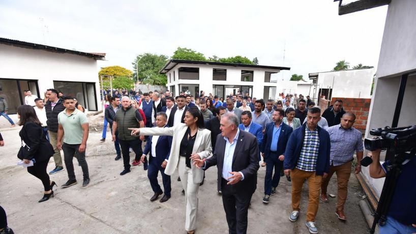 Jaldo visitó la obra del Centro Comercial a Cielo Abierto en Aguilares